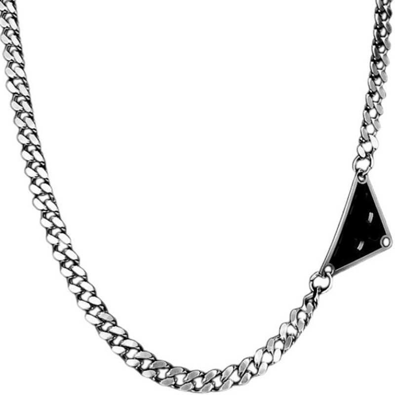 Mens Womens Hip Hop Necklaces Fashion Designers Silver Chain Triangle Pendant Letter Print Necklace Street Style Couple Choker
Mens Womens Hip Hop Necklaces Fashion Designers Silver Chain Triangle Pendant Letter Print Necklace Street Style Couple Choker