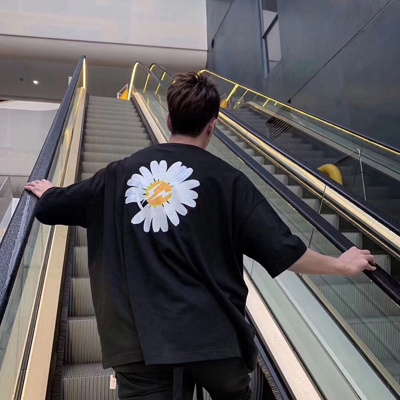Trendy PEACEMINUSONE G-DRAGON Daisy T-shirts Men Women Summer Loose Casual Fashion Peaceminusone Top Tees 210420
