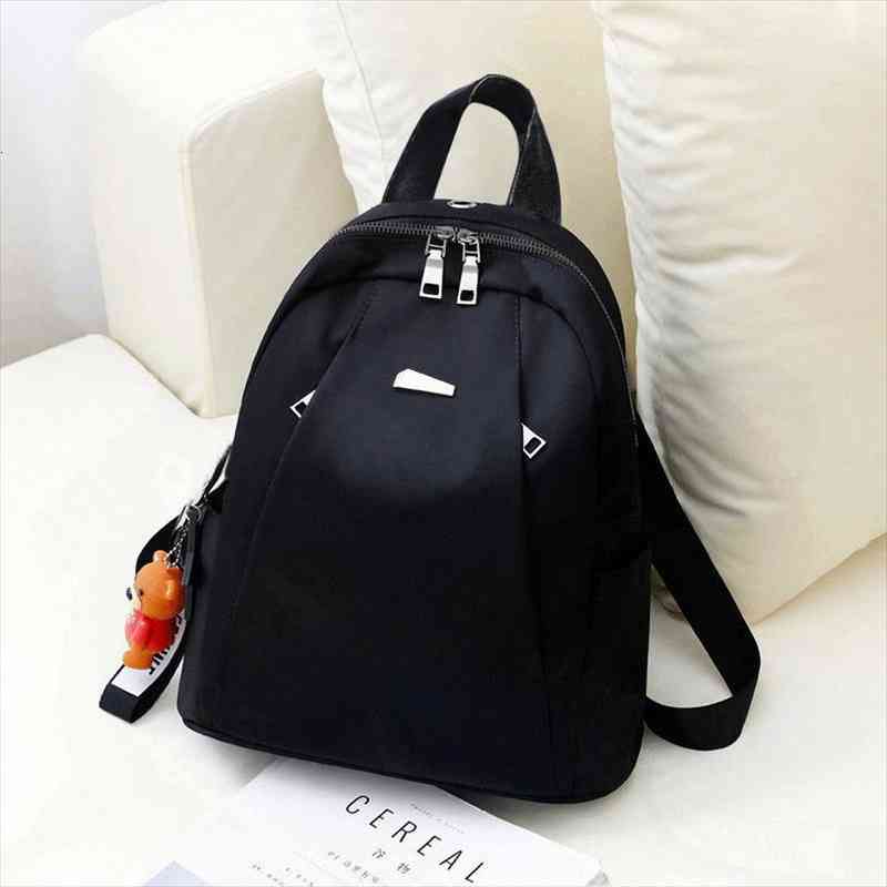 oxford cloth backpack female korean version student bag canvas waterproof fashion travel trend solid zipper
oxford cloth backpack female korean version student bag canvas waterproof fashion travel trend solid zipper