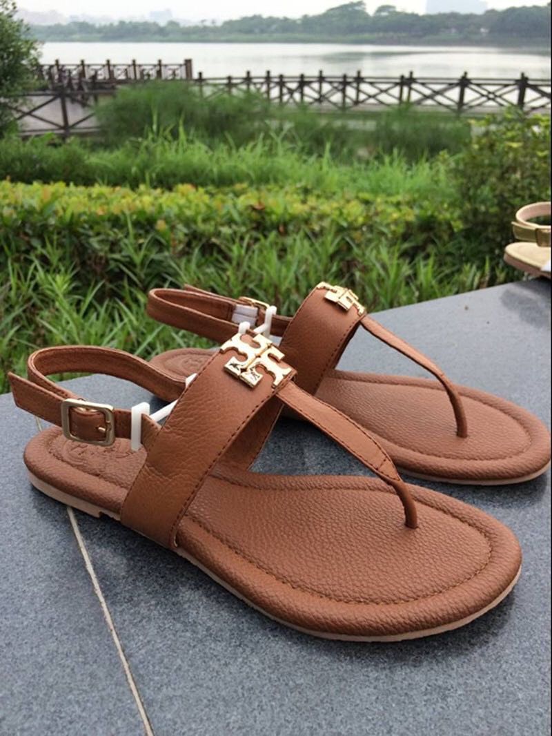 Mens/Womens Top Quality Paris Sliders Summer Sandals Beach Slippers Ladies Flip Flops Loafers Black White Red Green Slides Shoes
Mens/Womens Top Quality Paris Sliders Summer Sandals Beach Slippers Ladies Flip Flops Loafers Black White Red Green Slides Shoes