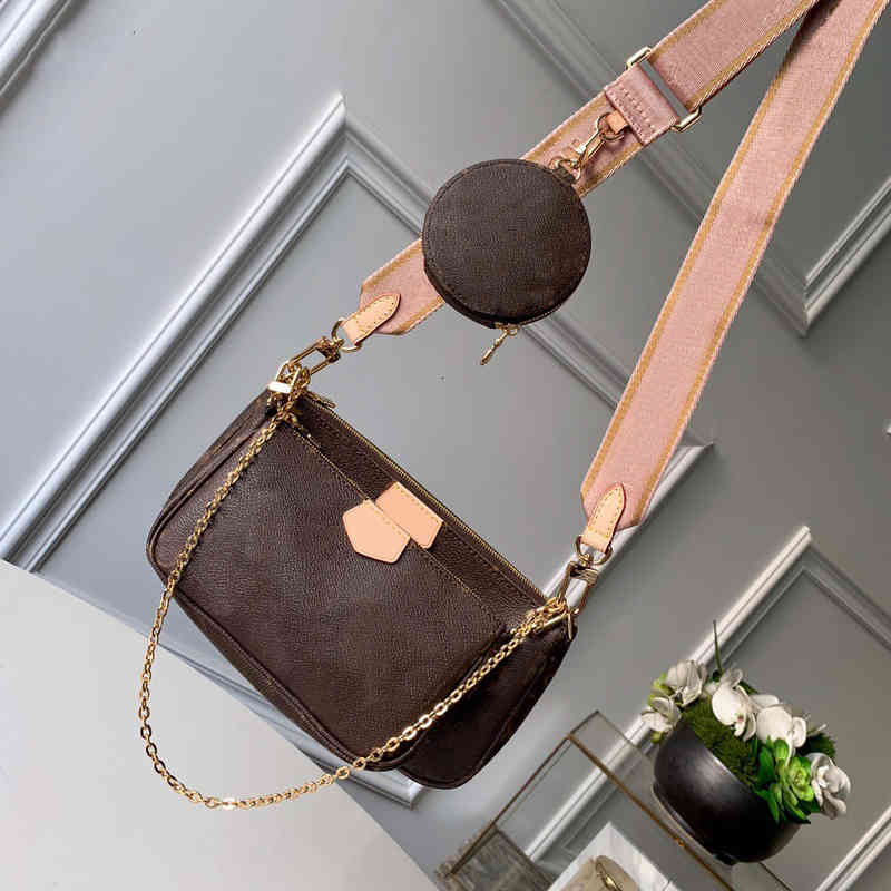 POCHETTE ACCESSORIES MULTI Shoulder Clutch Crossbody Bags Handbag Imitation Brand Vintage Wallet Backpacks Square Chain Three-piece Women, Gift
POCHETTE ACCESSORIES MULTI Shoulder Clutch Crossbody Bags Handbag Imitation Brand Vintage Wallet Backpacks Square Chain Three-piece Women, Gift