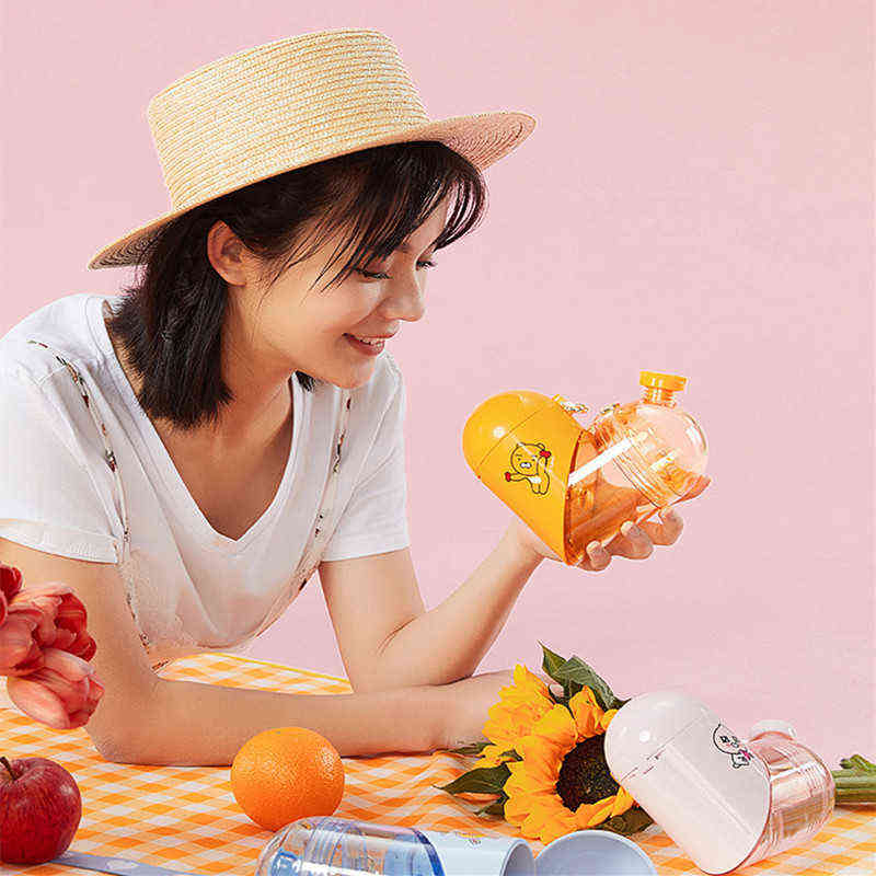 Nonoo Love Cartoon Heart-Shaped Cup Fitness Sports Creative Frosted Water Bottle Storage Outdoor Mug Travel Tea Gift 211122