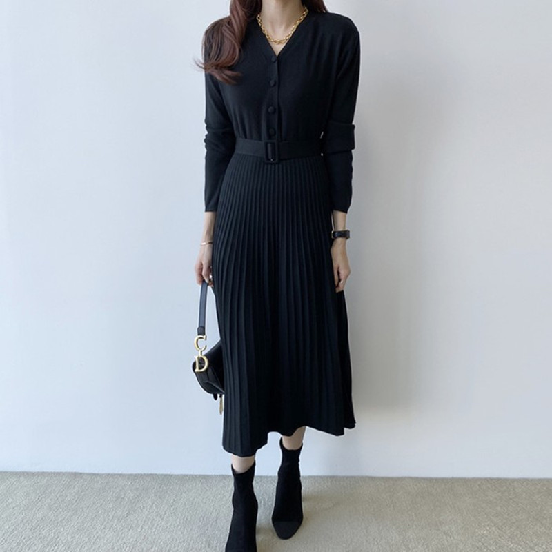 Fashion Women Knitted Pleated Dress Single Breasted Fall Winter Long Sleeve Thick Sweater Solid Sexy V Neck Sashes 210525, Picture color
Fashion Women Knitted Pleated Dress Single Breasted Fall Winter Long Sleeve Thick Sweater Solid Sexy V Neck Sashes 210525, Picture color