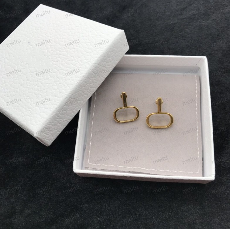Women Earings Jewelry luxurys designers Earrings Studs Pearl Earrings Fashion 925 sterling silver des boucles d'oreilles designers 20121701L
Women Earings Jewelry luxurys designers Earrings Studs Pearl Earrings Fashion 925 sterling silver des boucles d'oreilles designers 20121701L