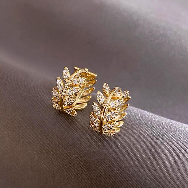 Hoop & Huggie Korean Fashion Leaves Earrings For Women Girl High Quality Temperament Jewelry Zircon Weddings Birthday Party Ins
Hoop & Huggie Korean Fashion Leaves Earrings For Women Girl High Quality Temperament Jewelry Zircon Weddings Birthday Party Ins