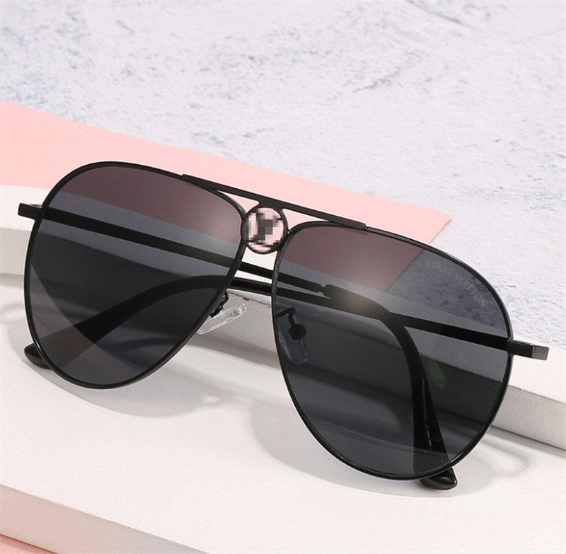 2021 New large frame men driving sunglasses fashion high-end trend uv protection glasses
2021 New large frame men driving sunglasses fashion high-end trend uv protection glasses
