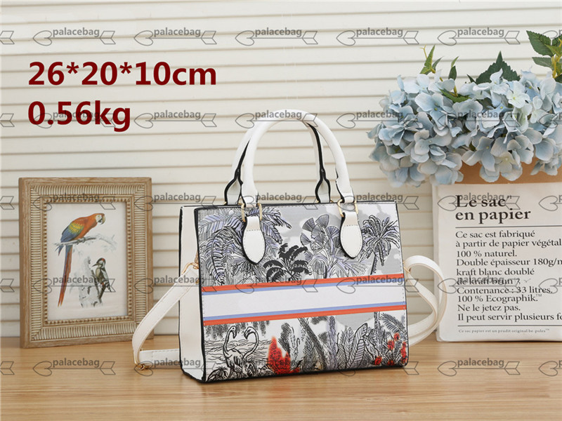 Classic Hipster Shoulder Bag for Women Top Quality Leather Luxury Affordable Designers Camera Evening Bags Size 26*20*10cm, As pic;26*20*10cm
Classic Hipster Shoulder Bag for Women Top Quality Leather Luxury Affordable Designers Camera Evening Bags Size 26*20*10cm, As pic;26*20*10cm