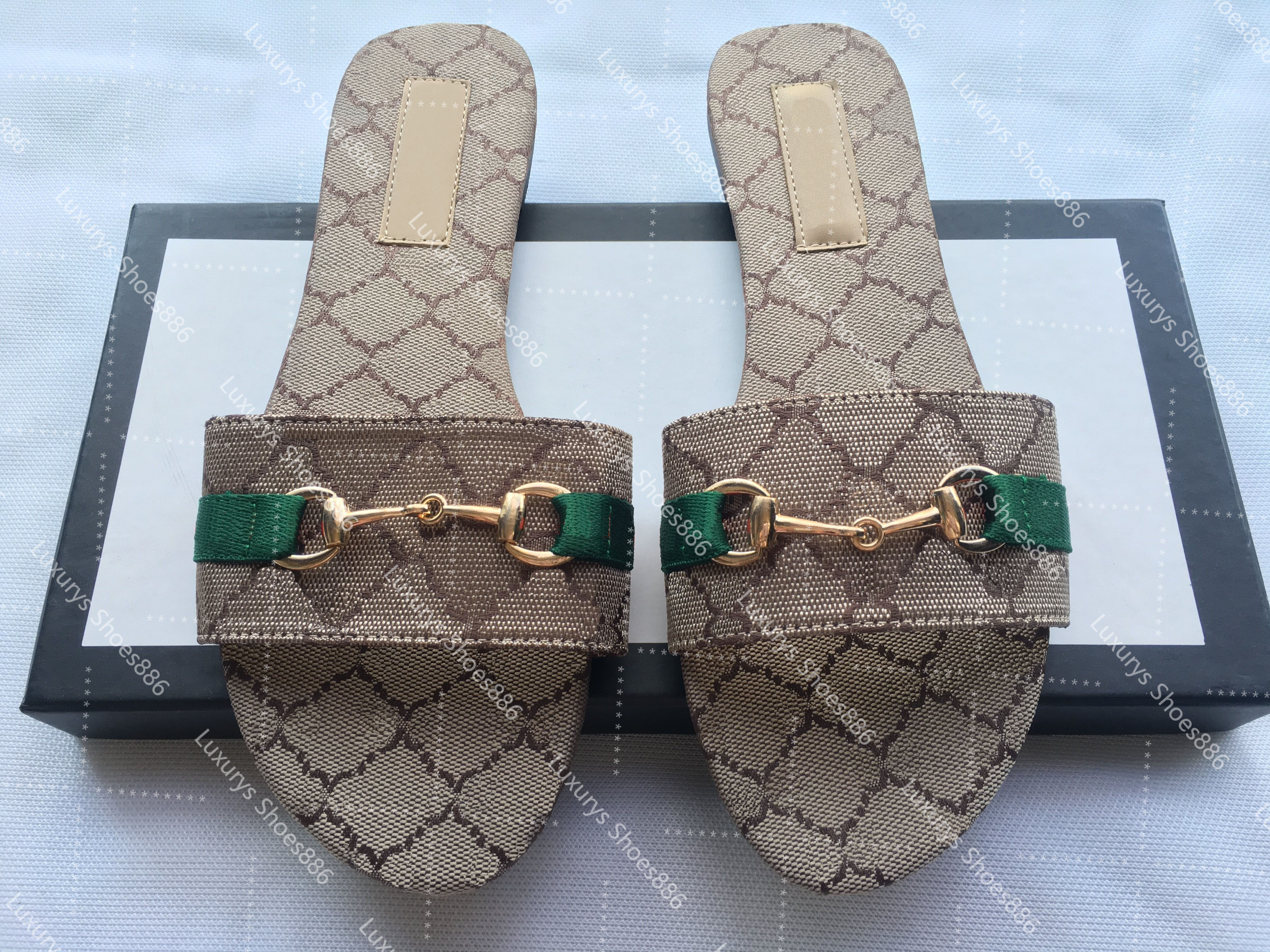 2021 Fashion brand wonen sandals big size 35-42 flip-flops red sandals with rubber sole with web rubber strap women Slippers AAA864265688, 21
2021 Fashion brand wonen sandals big size 35-42 flip-flops red sandals with rubber sole with web rubber strap women Slippers AAA864265688, 21