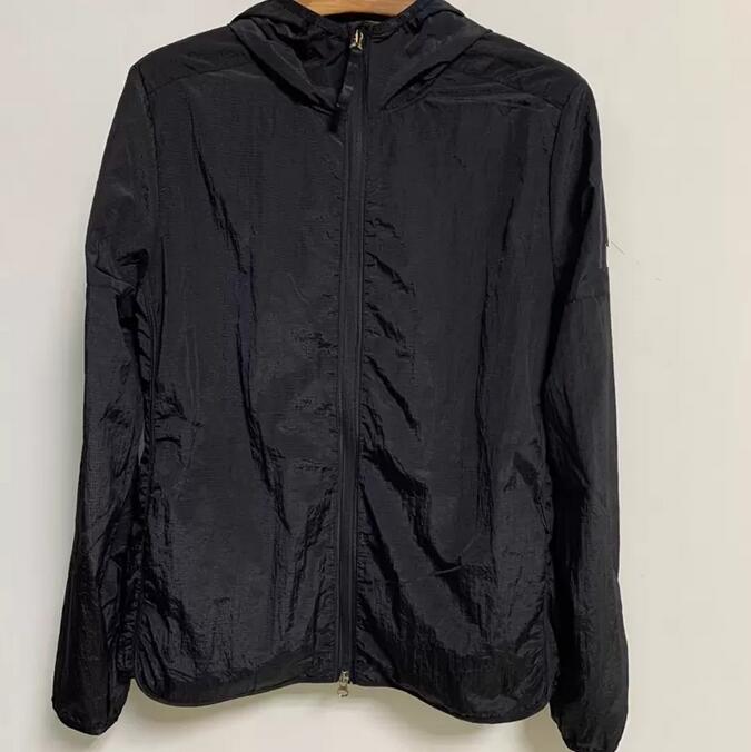 Men's Jackets 2020SS Spring and autumn new fashion brand Hooded Jacket metal nylon fabric coat windbreaker Outerwear Coats, Black;brown
Men's Jackets 2020SS Spring and autumn new fashion brand Hooded Jacket metal nylon fabric coat windbreaker Outerwear Coats, Black;brown