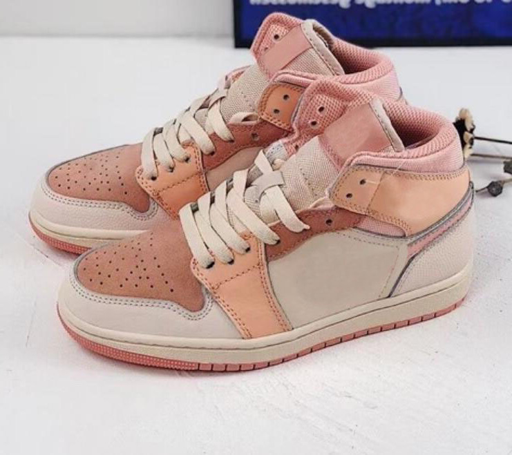 Shoes Apricot Orange 1 Mid Pink Quartz Terra Blush Women sneakers White Paint Drip Skate Barely Basketball, Bubble wrap packaging
Shoes Apricot Orange 1 Mid Pink Quartz Terra Blush Women sneakers White Paint Drip Skate Barely Basketball, Bubble wrap packaging