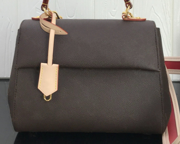 Classic Women luxurys Designers Bags Handbag lady shoulder crossbody bag M42738, Blue burgundy strap
Classic Women luxurys Designers Bags Handbag lady shoulder crossbody bag M42738, Blue burgundy strap