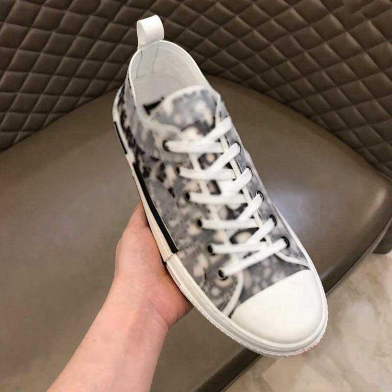 Children's shoes 2021 Luxe sports stars Low Top Classic Canvas Shoe High gang Sneakers Men's Women's Casual models, Black
Children's shoes 2021 Luxe sports stars Low Top Classic Canvas Shoe High gang Sneakers Men's Women's Casual models, Black