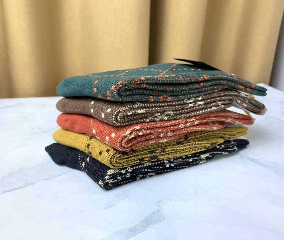 Mens Womens luxury socks wool stockings high quality senior streets comfortable knee sock Designer, Mixed color
Mens Womens luxury socks wool stockings high quality senior streets comfortable knee sock Designer, Mixed color
