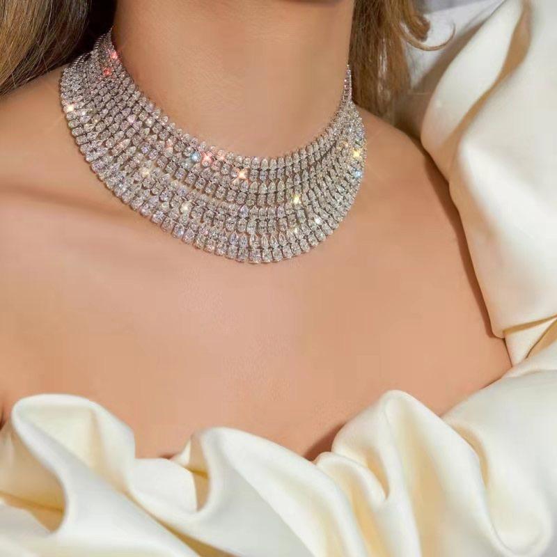 Chokers Sexy Bohemian Shiny Zircon Multiple Necklace Rhinestone Crystal Choker Show Gift For Women Girl Accessories Luxury Jewelry Party
Chokers Sexy Bohemian Shiny Zircon Multiple Necklace Rhinestone Crystal Choker Show Gift For Women Girl Accessories Luxury Jewelry Party