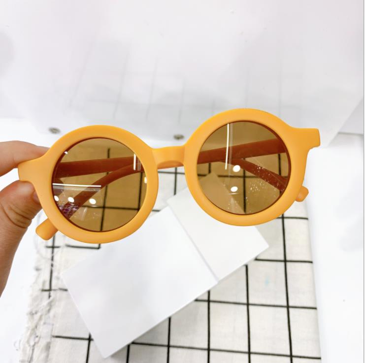 Children's cute kids frosted sunglasses baby decoration trend glasses beach sunglass unisex Retro street shot Z260305