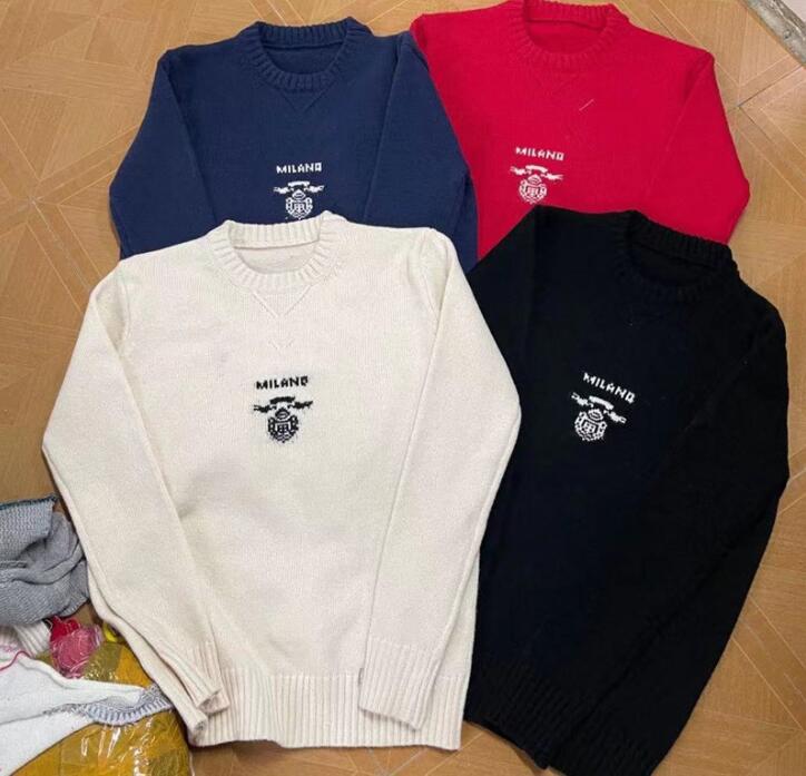 Autumn 2021 Designer Paris fashion women's sweater high-end thickened wool warm comfort soft cow head P letter color s-2XL large size, White
Autumn 2021 Designer Paris fashion women's sweater high-end thickened wool warm comfort soft cow head P letter color s-2XL large size, White