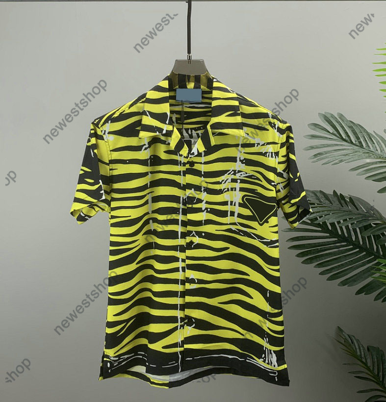 2022 Europe mens t shirts Spring Summer Men Hawaii Beach Casual Yellow stripe print Shirts Cool Hip hop Designer t shirt Tee
2022 Europe mens t shirts Spring Summer Men Hawaii Beach Casual Yellow stripe print Shirts Cool Hip hop Designer t shirt Tee
