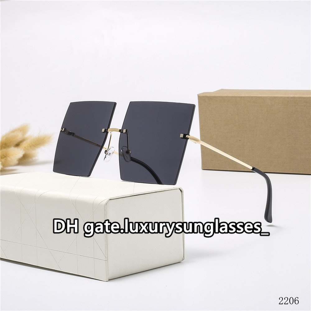 Brand luxury designer sunglasses for women shades Square di2206or fashion Summer Beach 2021 eyewear accessories TOP QUALITY casquette occhia, White;black
Brand luxury designer sunglasses for women shades Square di2206or fashion Summer Beach 2021 eyewear accessories TOP QUALITY casquette occhia, White;black