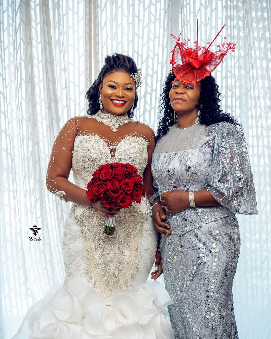 Plus Size Aso Ebi Wedding Dress Train Flouncing Ruffles Long Sleeves High Neck Crystals Beaded Lace-up Back Bridal Gowns 2022 Vestido de Noiva Robe De