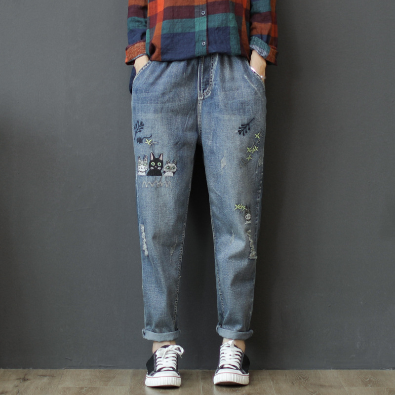 Women Spring Summer Fashion Korea Style Elastic Waist Vintage Embroidery Calf Length Harem Pants Office Lady Casual Loose Jeans, Blue
Women Spring Summer Fashion Korea Style Elastic Waist Vintage Embroidery Calf Length Harem Pants Office Lady Casual Loose Jeans, Blue