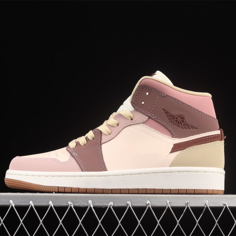 Jumpman 1 1s Mid Man Woman Basketball Shoes Top Quality OG Tan/Red beans Calfskin material Luxury designer Trainers Sneakers With Original, #1
Jumpman 1 1s Mid Man Woman Basketball Shoes Top Quality OG Tan/Red beans Calfskin material Luxury designer Trainers Sneakers With Original, #1