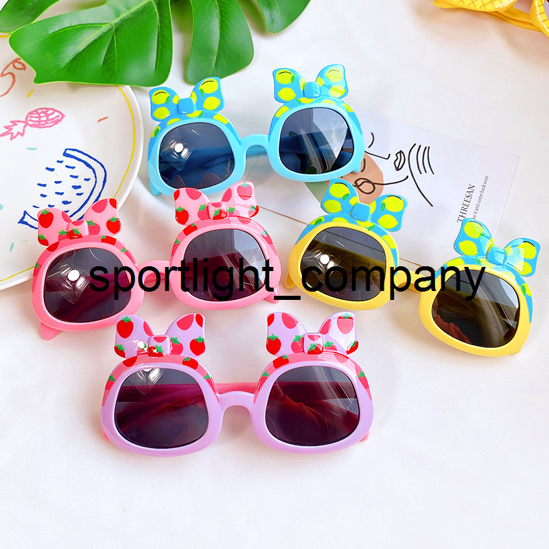 2022 Girl Boys Cute Animal Cartoon Flower Wings Outdoor Sunglasses Children Lovely Vintage Sunglasses Protection Classic Kids
2022 Girl Boys Cute Animal Cartoon Flower Wings Outdoor Sunglasses Children Lovely Vintage Sunglasses Protection Classic Kids