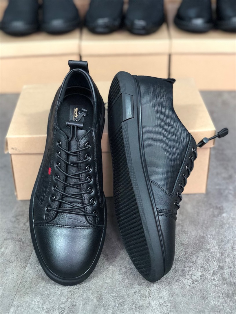 High Quality Designer Mens Dress Shoes Luxury Loafers Driving Genuine Leather Italian Slip on Black Casual Shoe Breathable With Box 012, Color 1
High Quality Designer Mens Dress Shoes Luxury Loafers Driving Genuine Leather Italian Slip on Black Casual Shoe Breathable With Box 012, Color 1
