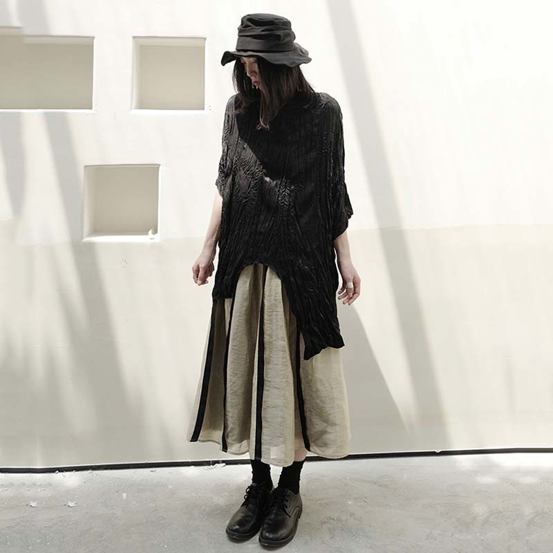 EAM Women Black Pleated Irregular Split Big Size Tshirt Round Neck Half Sleeve Fashion Spring Summer 1W318 210406