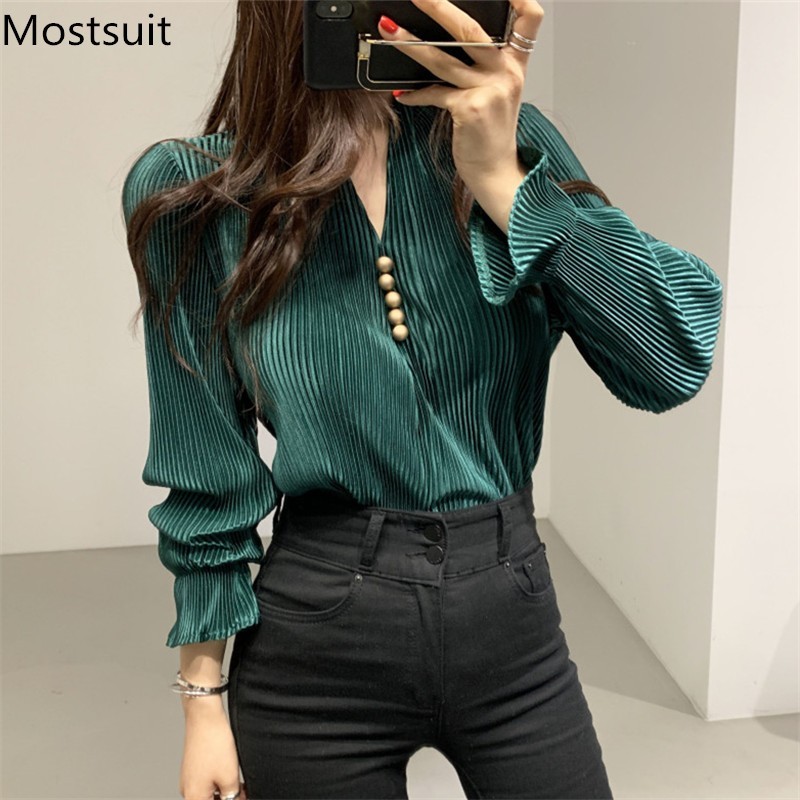 Korean Vintage V-neck Buttons Blouses Shirts Women Flare Sleeve Folded Elegant Office Female Tops Blusas Mujer 210518, Apricot
Korean Vintage V-neck Buttons Blouses Shirts Women Flare Sleeve Folded Elegant Office Female Tops Blusas Mujer 210518, Apricot