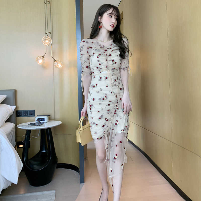 Korean Fashion Drawstring Pleated Mesh Embroidered Dress Office Lady Polyester Zippers Knee-Length 210603, Apricot
Korean Fashion Drawstring Pleated Mesh Embroidered Dress Office Lady Polyester Zippers Knee-Length 210603, Apricot