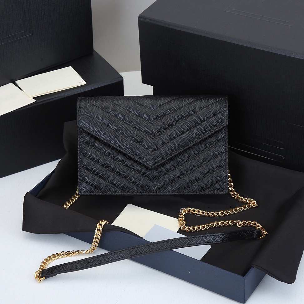 Luxury Design Italian Custom Hardware Imported Leather Chain Bag Alphabetic Gold Loo Cross-body Bags Zig Zag Caviar Party Package Clamshell Packages, 11111
Luxury Design Italian Custom Hardware Imported Leather Chain Bag Alphabetic Gold Loo Cross-body Bags Zig Zag Caviar Party Package Clamshell Packages, 11111