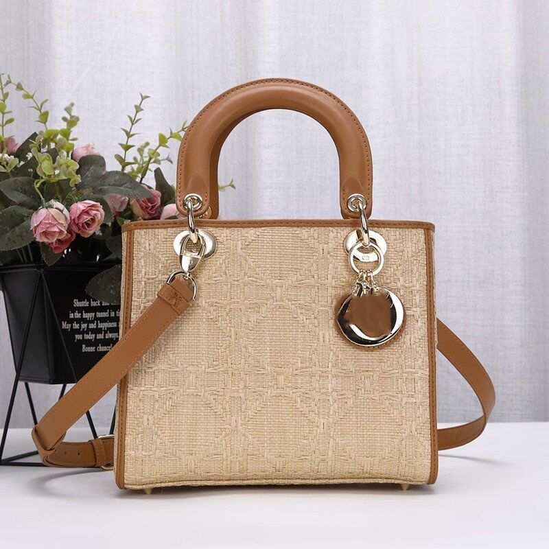 Designers Tote Crossbody Bag Luxurys Handbag srattan woven bag Hand-woven Knitting Straw Fashion 2022 Trend WICKER Basket Bags, Split
Designers Tote Crossbody Bag Luxurys Handbag srattan woven bag Hand-woven Knitting Straw Fashion 2022 Trend WICKER Basket Bags, Split