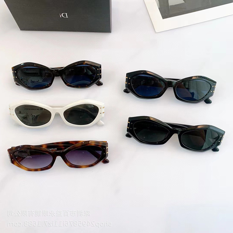 50% discount for factory direct salesCd Women's Fashion Style Women's Advanced Sense d Home Sunglasses Signature B1u