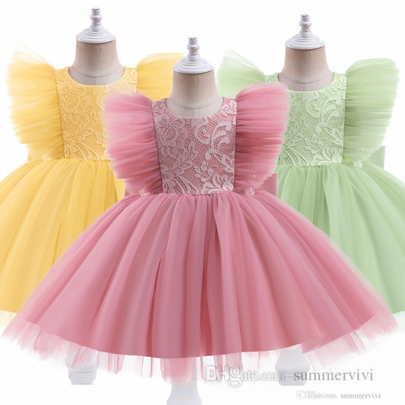 Little girls embroidered lace tulle dresses Ball gown toddler kids gauze falbala fly sleeve party dresses children Bows princess clothing Q7439, Pink
Little girls embroidered lace tulle dresses Ball gown toddler kids gauze falbala fly sleeve party dresses children Bows princess clothing Q7439, Pink