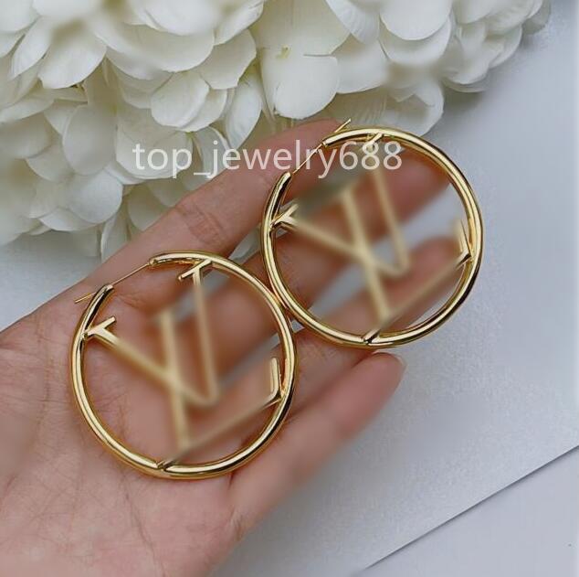 GGS YSLs LVs louiseity viutonity LUxury Women hoop huggie Earrings Designer Bracelets 8K Gold Ear Studs fashion jewelry With box
GGS YSLs LVs louiseity viutonity LUxury Women hoop huggie Earrings Designer Bracelets 8K Gold Ear Studs fashion jewelry With box