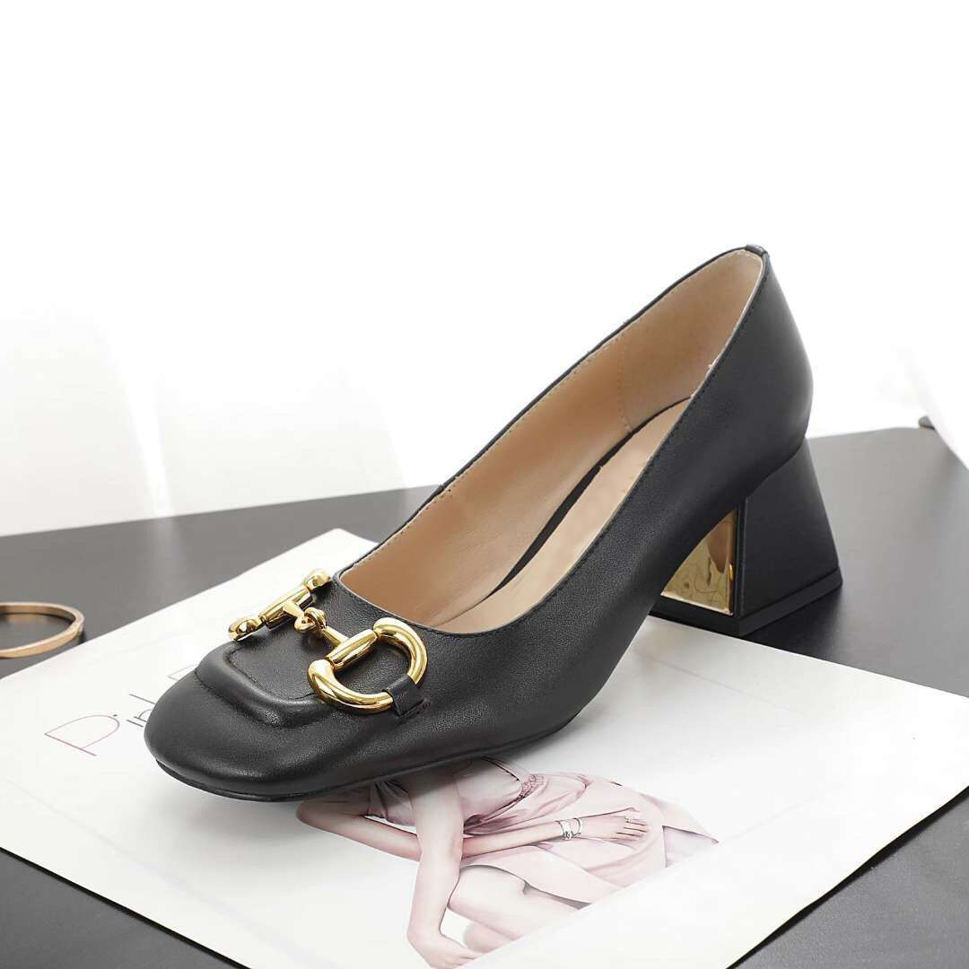 2022 Square Dress Women Shoes Summer fashion cowhide high heels Coarser Sweet style Metal buckle lady designer cute shoe square heel, Red
2022 Square Dress Women Shoes Summer fashion cowhide high heels Coarser Sweet style Metal buckle lady designer cute shoe square heel, Red