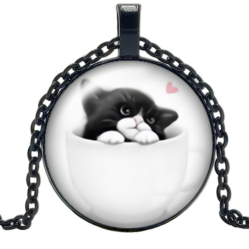 Pendant Necklaces 2022 Handmade Cute Housework Cat 3 Color Glass Cabochon Necklace Fashion Jewelry Sweater Chain
Pendant Necklaces 2022 Handmade Cute Housework Cat 3 Color Glass Cabochon Necklace Fashion Jewelry Sweater Chain