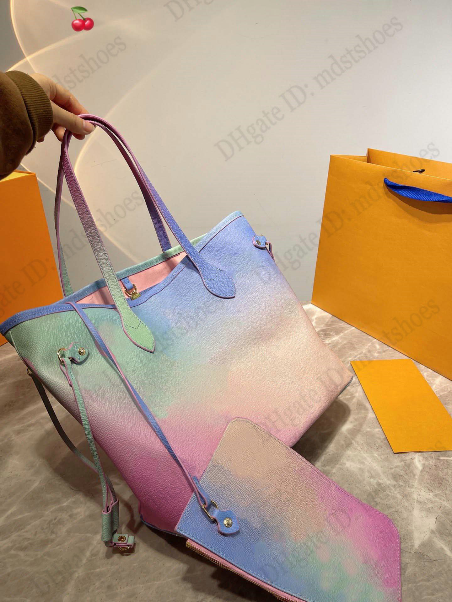 Never MM full Totes Bag Spring In The City Sunrise Pastel Monograms Canvas with Zipped Pouch 2 sets Designers Luxurys Handbag
Never MM full Totes Bag Spring In The City Sunrise Pastel Monograms Canvas with Zipped Pouch 2 sets Designers Luxurys Handbag