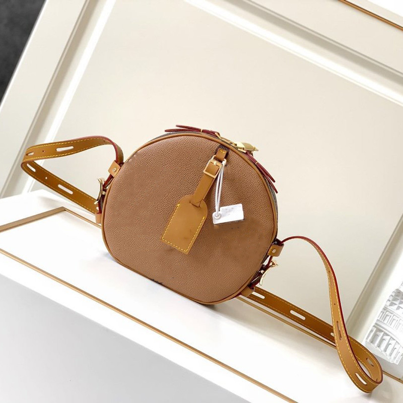 fashion luxury ladies shoulder bag fashionable and comfortable casual women diagonal modelM52294 size 20x22.5x8cm
fashion luxury ladies shoulder bag fashionable and comfortable casual women diagonal modelM52294 size 20x22.5x8cm