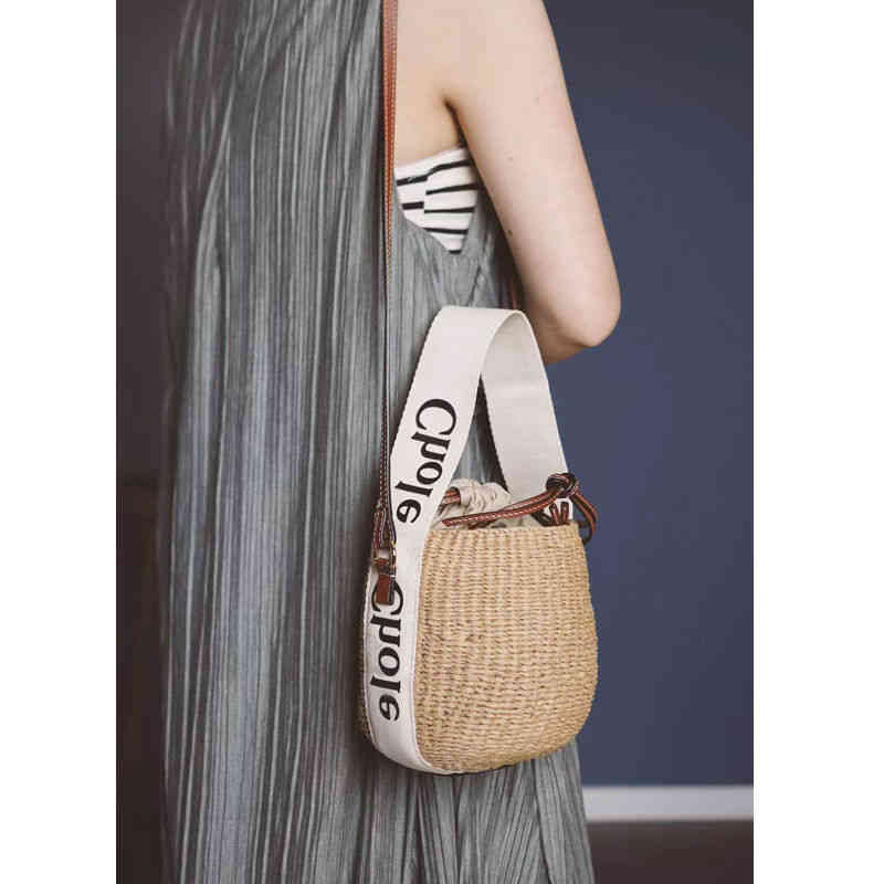 Bag 2022 Designer Bags Woody Choles Embroidery Tote Shopping Bag Luxury Cholesss Underarm Handbags Straw Woven Handbag Beach Vacation Classical Bag L7q3, Brown
Bag 2022 Designer Bags Woody Choles Embroidery Tote Shopping Bag Luxury Cholesss Underarm Handbags Straw Woven Handbag Beach Vacation Classical Bag L7q3, Brown