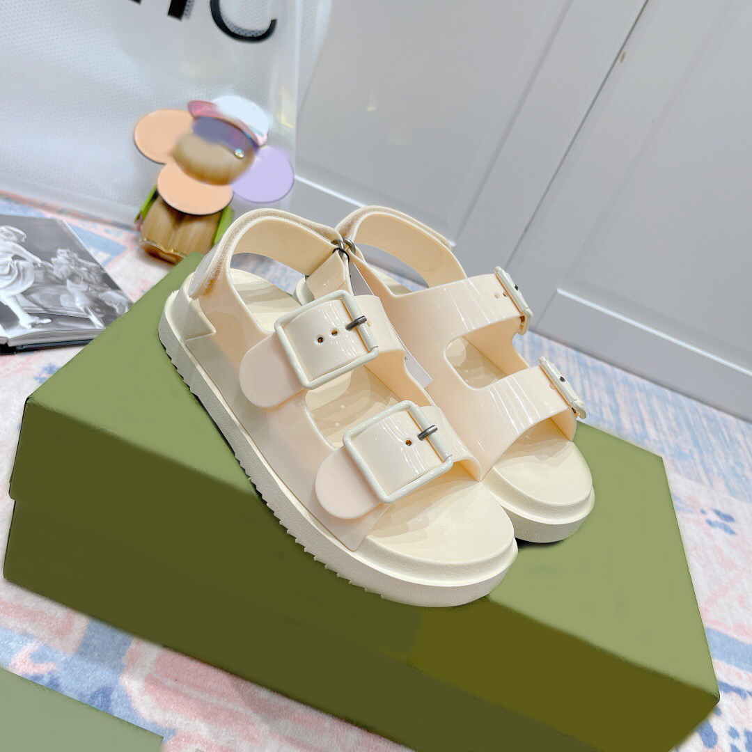 guccis Women Sandal Double letter Jelly Slippers Woman Slipper Luxury designer sandals Flat Mule Adjustable Buckle Beach guccie, 01
guccis Women Sandal Double letter Jelly Slippers Woman Slipper Luxury designer sandals Flat Mule Adjustable Buckle Beach guccie, 01