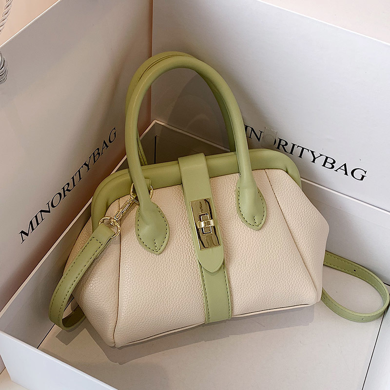 Trend Cute Clutch Leather Small Crossbody Side Shoulder Bag with Short Handle Summer Fashion Brand Designer Luxury Handbag 220616, Brown
Trend Cute Clutch Leather Small Crossbody Side Shoulder Bag with Short Handle Summer Fashion Brand Designer Luxury Handbag 220616, Brown