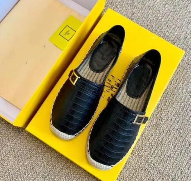 Pop Mixed material gold wire letter Sandals Spring fisherman Rubber outsole Comfortable and breathable outsole antiskid abrasion resistant, Black
Pop Mixed material gold wire letter Sandals Spring fisherman Rubber outsole Comfortable and breathable outsole antiskid abrasion resistant, Black