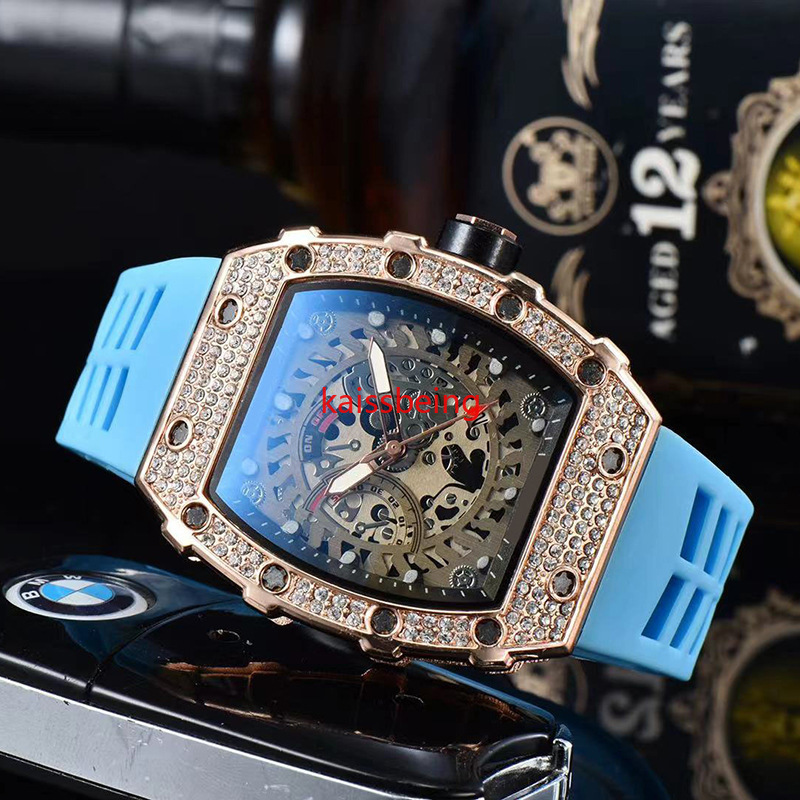 2022 Diamond 3-pin quartz watch transparent bezel men's automatic watch men's designer wrist waterproof Reloj Hombre
2022 Diamond 3-pin quartz watch transparent bezel men's automatic watch men's designer wrist waterproof Reloj Hombre