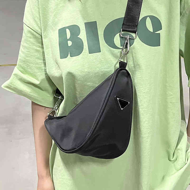 60% Off Wholesale Triangle Bag Small Female 2022 Summer Popular New Fashion Versatile Msenger Shoulder Letter Printed Shoulder Handbags, Black
60% Off Wholesale Triangle Bag Small Female 2022 Summer Popular New Fashion Versatile Msenger Shoulder Letter Printed Shoulder Handbags, Black