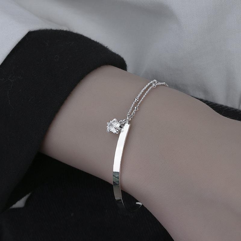 Charm Bracelets Todorova Inlaid Zircon Five-pointed Star For Women Double Layer Chain Bracelet Bangle Fashion JewelryCharm
Charm Bracelets Todorova Inlaid Zircon Five-pointed Star For Women Double Layer Chain Bracelet Bangle Fashion JewelryCharm