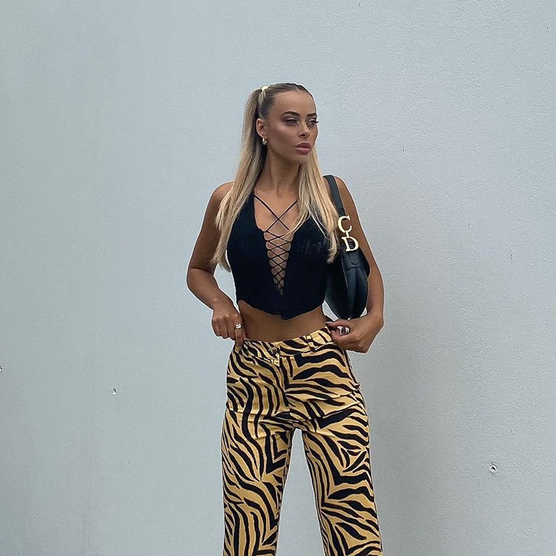 Black White Knitted Halter Backless Hollow Out Crop Top Summer Sleeveless Lace Up Bandage Tops Outfits Club Party women 220325