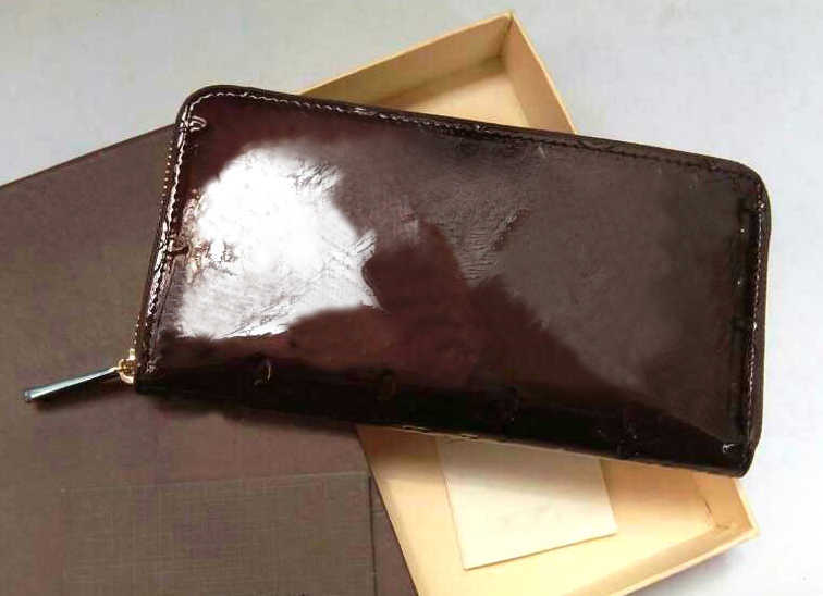 yuchengbags Wholesale Patent leather shinny long wallet multicolor Fashion high quality original box coin purse women classic zipper pocket luxury, Pink
yuchengbags Wholesale Patent leather shinny long wallet multicolor Fashion high quality original box coin purse women classic zipper pocket luxury, Pink