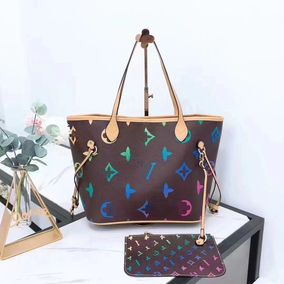 Hot 2023 women Day Packs brand grils Gradient Handbag and Wallet Fashionable large capacity bag size 34x15x27cm, Khaki
Hot 2023 women Day Packs brand grils Gradient Handbag and Wallet Fashionable large capacity bag size 34x15x27cm, Khaki