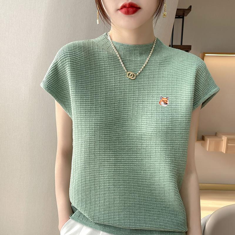 New Women Luxury Maison Fox Mascot Embroidery Logo Appliqued Knitting Polo T Shirt Fashion Short Sleeve Female T Shirt Tops, Black
New Women Luxury Maison Fox Mascot Embroidery Logo Appliqued Knitting Polo T Shirt Fashion Short Sleeve Female T Shirt Tops, Black